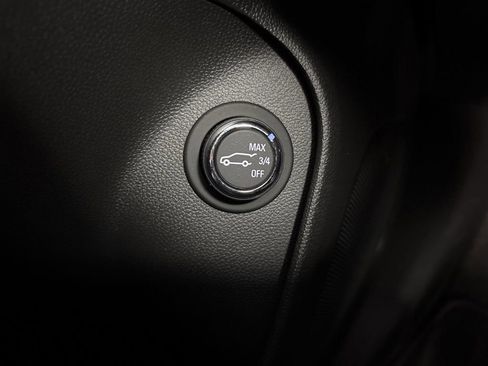 Used 2023 Buick Encore GX Select w/ Sport Touring Package image 25