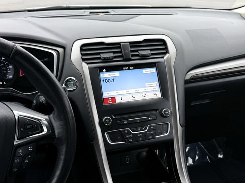 Used 2018 Ford Fusion SE w/ Equipment Group 602A FWD image 33