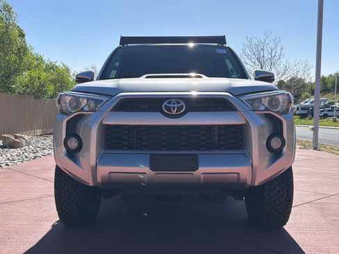 Used 2016 Toyota 4Runner Trail Premium AWD/4WD image 3