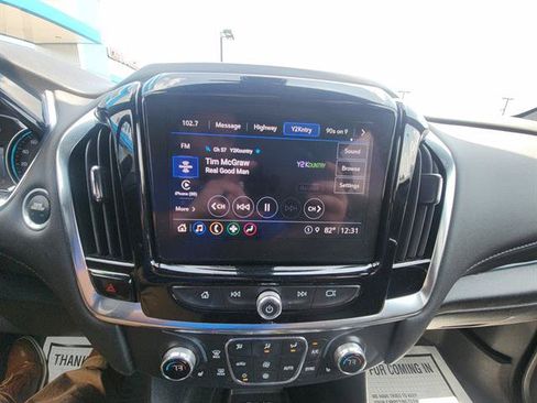Used 2023 Chevrolet Traverse LT FWD image 28