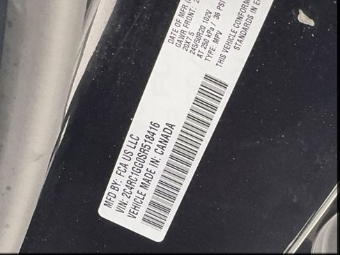 Used 2025 Chrysler Pacifica Limited FWD image 50