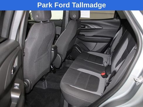 Used 2025 Chevrolet TrailBlazer LT w/ LT Cold Weather Package AWD/4WD image 24