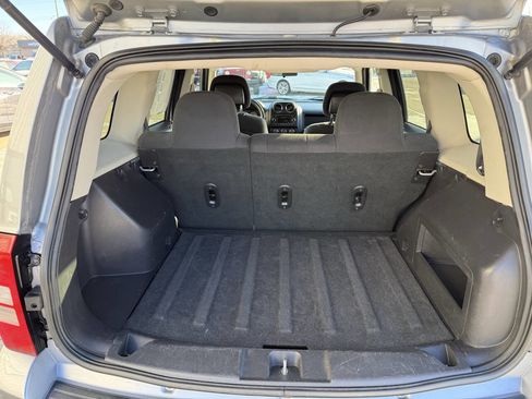 Used 2014 Jeep Patriot Latitude image 13