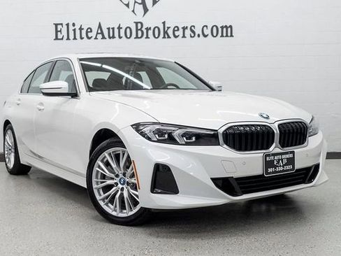 Used 2024 BMW 330e xDrive w/ Convenience Package image 7