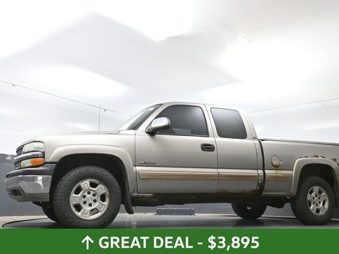 Used 2001 Chevrolet Silverado 1500 LS w/ Firm Ride Suspension Pkg AWD/4WD image 28
