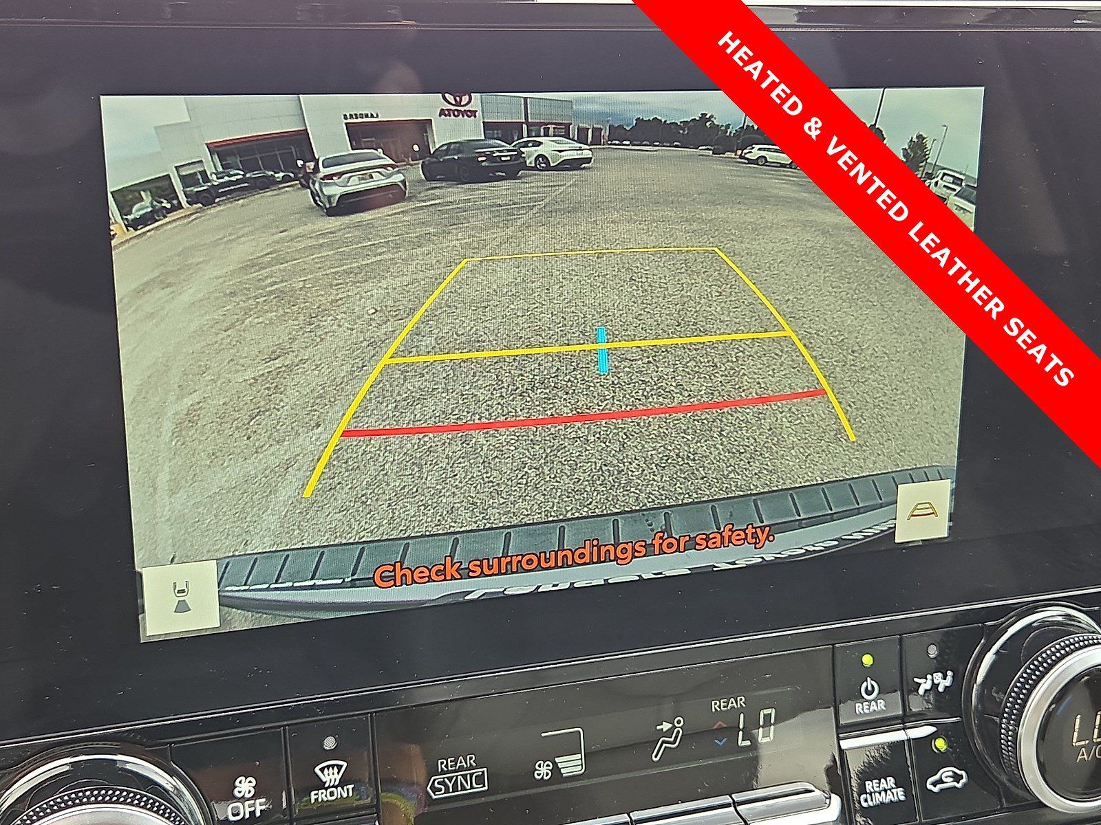Used 2025 Toyota Highlander Limited FWD image 20