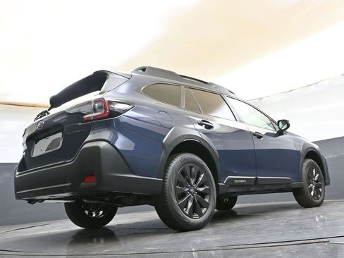 Certified 2025 Subaru Outback Onyx Edition image 39