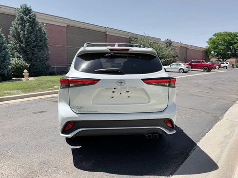 Used 2023 Toyota Highlander XSE AWD/4WD image 7