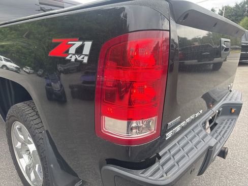 Used 2011 GMC Sierra 1500 SLE AWD/4WD image 10