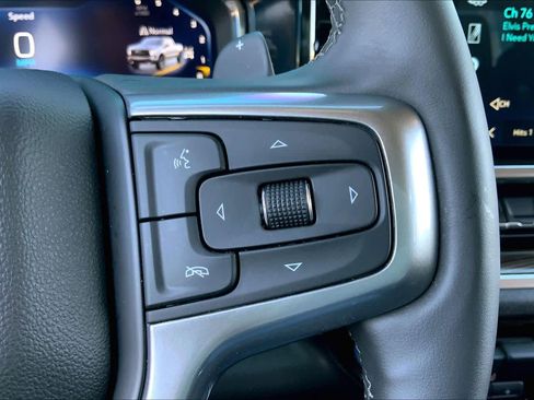 Used 2025 Chevrolet Silverado 1500 LT Trail Boss w/ Dark Appearance Package image 25