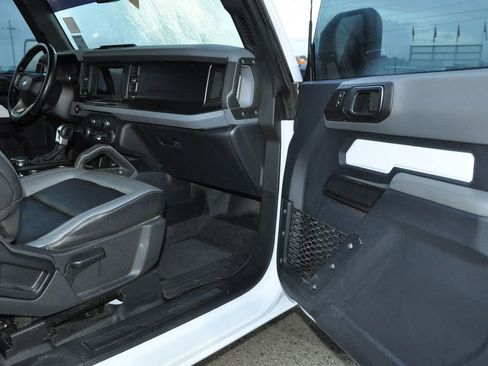 Used 2023 Ford Bronco Big Bend image 13