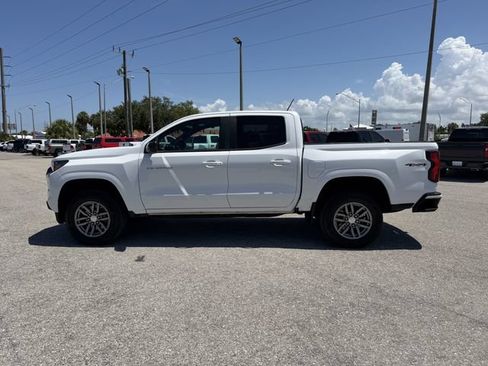 Used 2023 Chevrolet Colorado LT w/ LT Convenience Package II AWD/4WD image 9