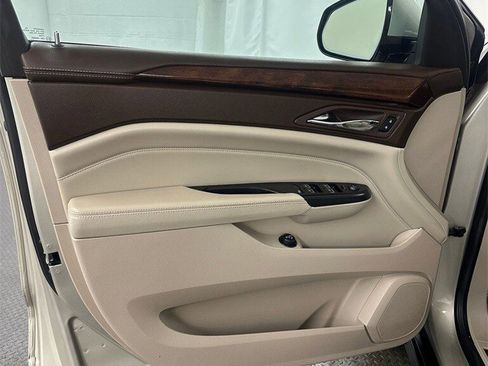 Used 2014 Cadillac SRX Luxury w/ Driver Awareness Package image 7