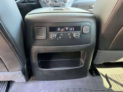 Used 2019 GMC Yukon XL Denali AWD/4WD image 16