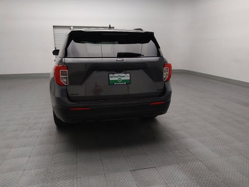 Used 2020 Ford Explorer XLT image 6