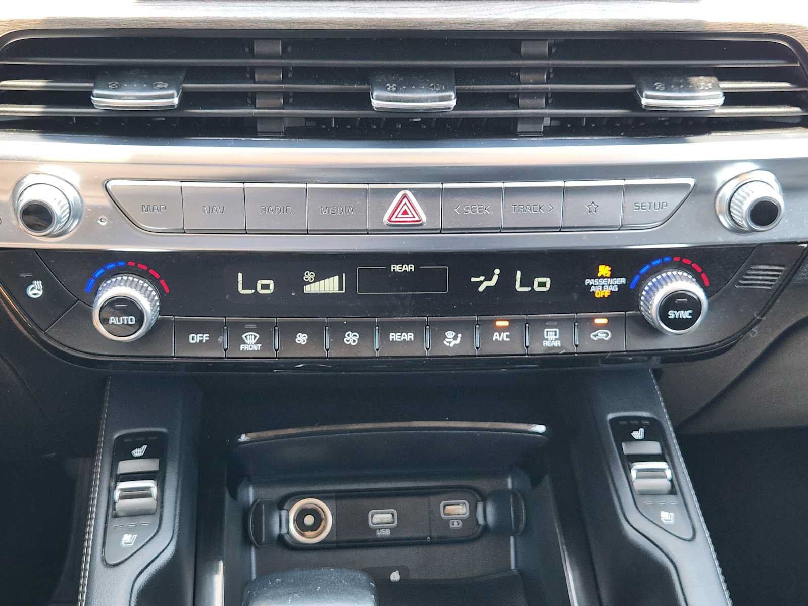 Used 2020 Kia Telluride EX AWD/4WD image 17