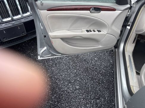 Used 2008 Buick Lucerne CX FWD image 18