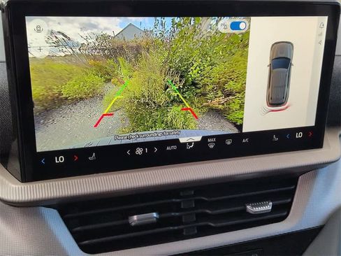 New 2026 Ford Explorer Active image 30