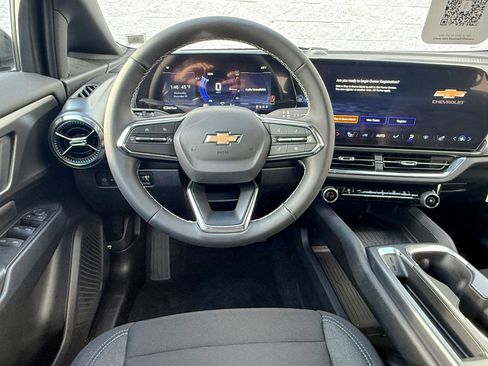 New 2026 Chevrolet Equinox EV LT w/ Comfort Package FWD image 31