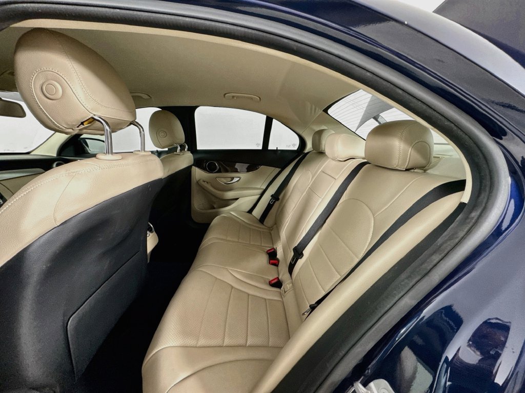 Used 2016 Mercedes-Benz C 300 Sedan image 27