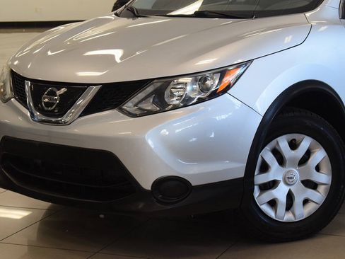 Used 2019 Nissan Rogue Sport S FWD image 18