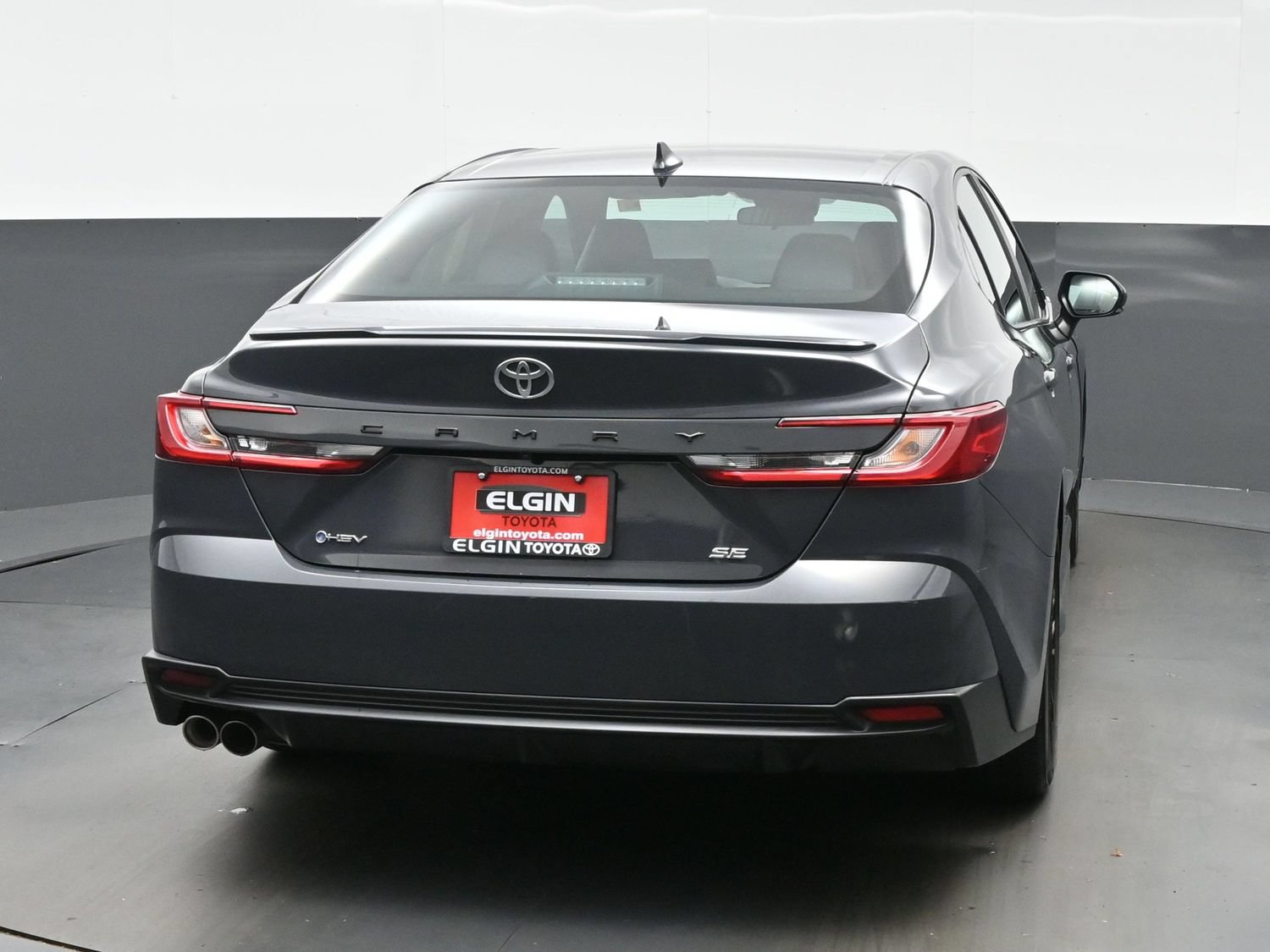 Used 2025 Toyota Camry SE FWD image 5