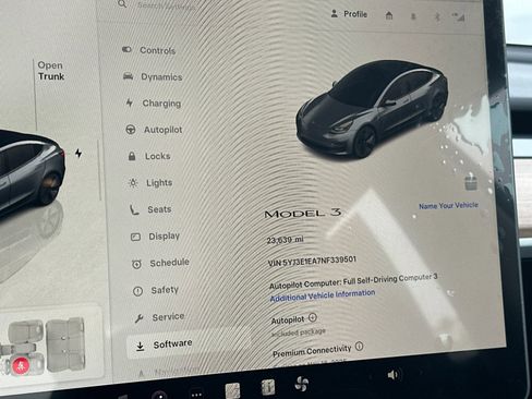 Used 2022 Tesla Model 3 image 24