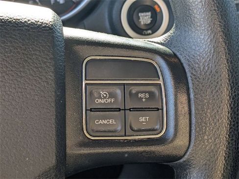 Used 2020 Dodge Journey SE image 24