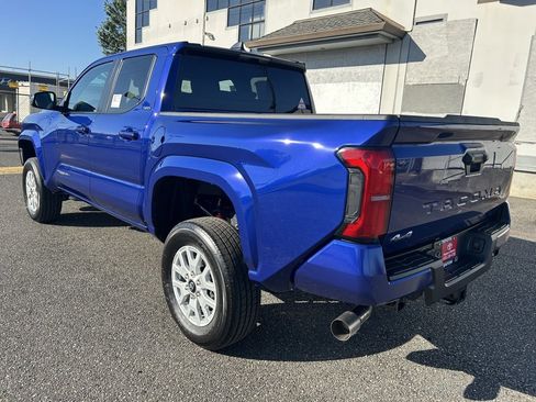 New 2025 Toyota Tacoma SR5 image 7