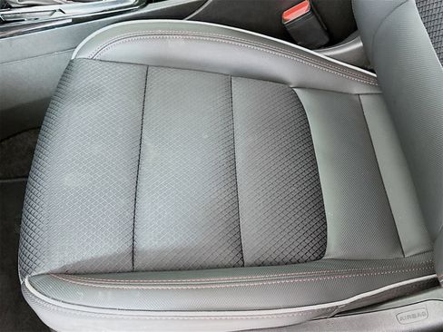 Used 2021 Chevrolet TrailBlazer RS w/ Sun and Liftgate Package image 19