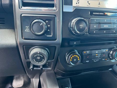 Used 2018 Ford F150 XLT w/ Equipment Group 302A Luxury AWD/4WD image 29