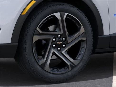New 2026 Chevrolet Equinox EV LT w/ Convenience Package II image 9