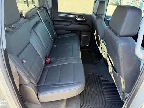 Used 2025 Chevrolet Silverado 3500 LTZ w/ LTZ Texas Edition image 28