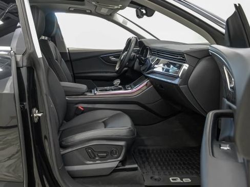 Used 2022 Audi Q8 Premium Plus w/ Premium Plus Package AWD/4WD image 44