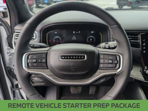 Used 2024 Jeep Wagoneer Series II w/ Flexible Seating Group image 17
