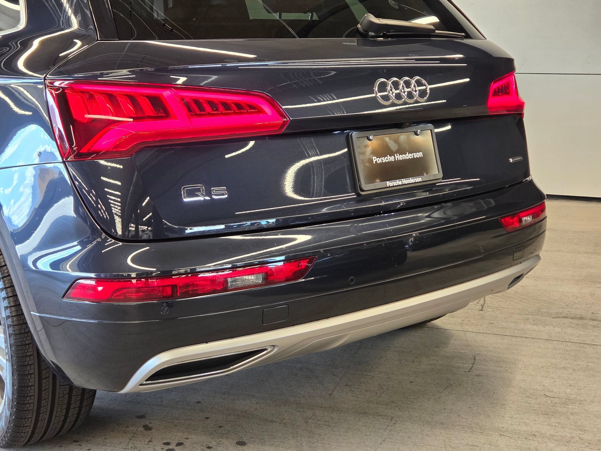 Used 2020 Audi Q5 2.0T Premium Plus AWD/4WD image 8