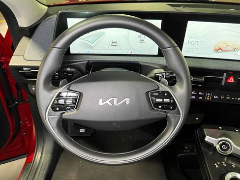 Used 2024 Kia EV6 Light RWD image 26