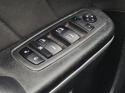 Used 2022 Dodge Charger SXT RWD image 27