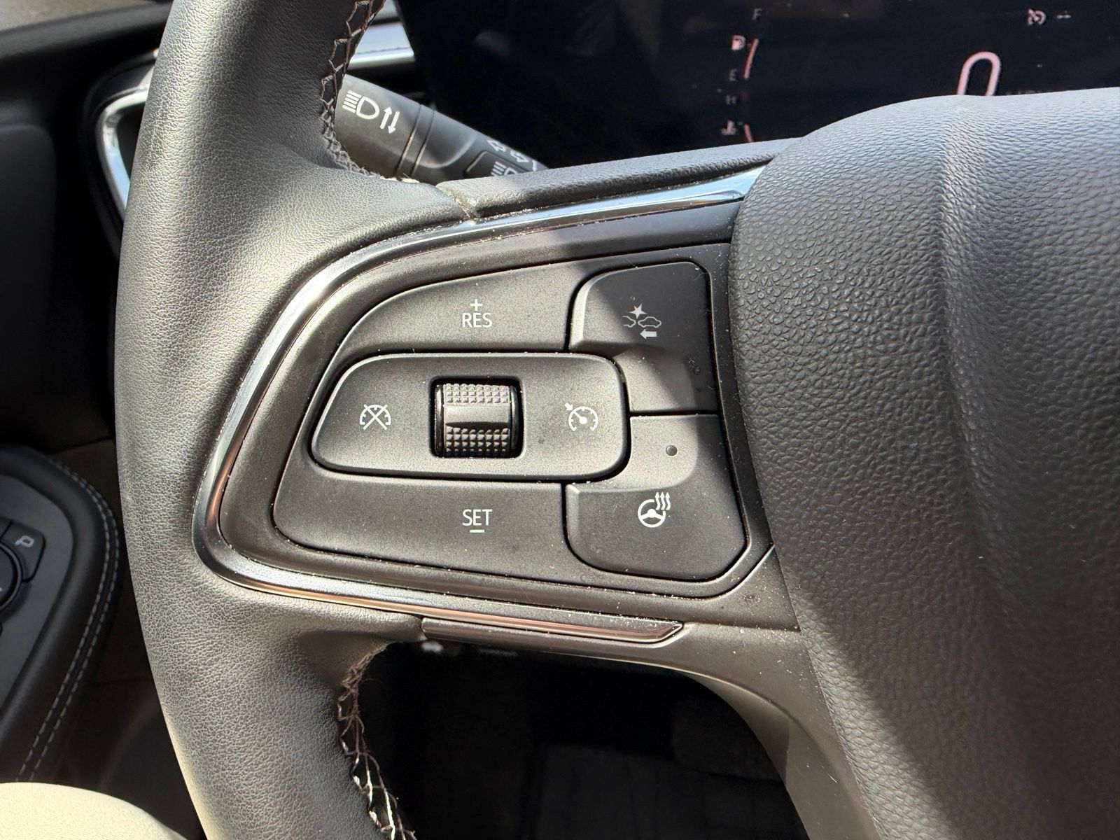 Used 2024 Buick Encore GX Preferred w/ Comfort Package AWD/4WD image 14
