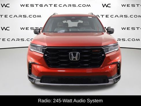 Used 2024 Honda Pilot TrailSport image 2
