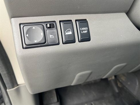 Used 2020 Nissan Frontier SV image 17