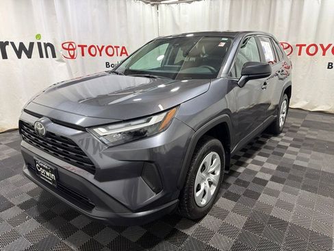 Used 2024 Toyota RAV4 LE AWD/4WD image 3