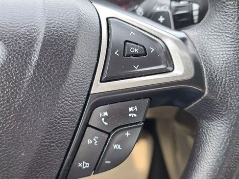 Used 2019 Ford Fusion SE image 17