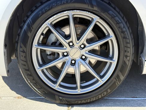 Used 2011 Chevrolet Malibu LT image 12