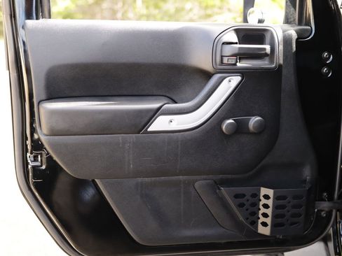 Used 2015 Jeep Wrangler Unlimited Sport AWD/4WD image 19