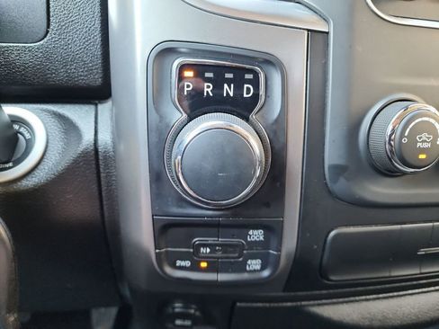 Used 2024 RAM 1500 Classic SLT image 29