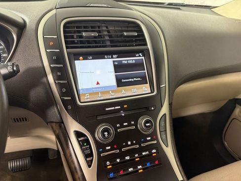 Used 2016 Lincoln MKX Reserve w/ Cargo Utility Package AWD/4WD image 15