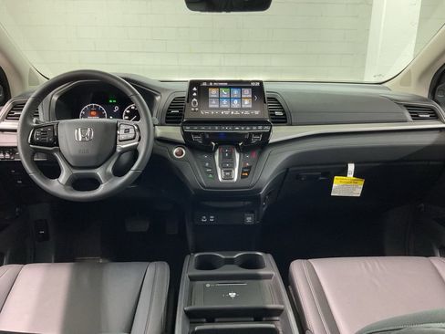 Certified 2026 Honda Odyssey EX-L image 6