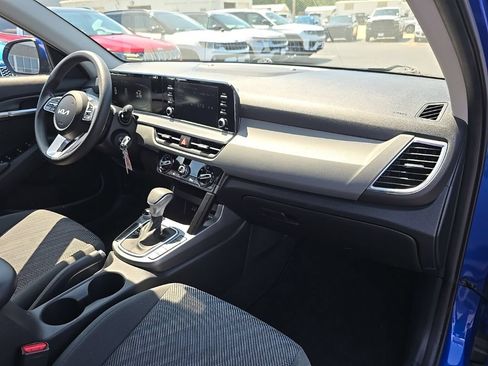 Used 2024 Kia Seltos LX AWD/4WD image 41