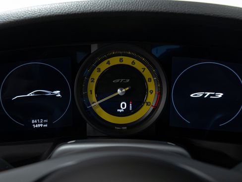 Used 2022 Porsche 911 GT3 RWD image 50